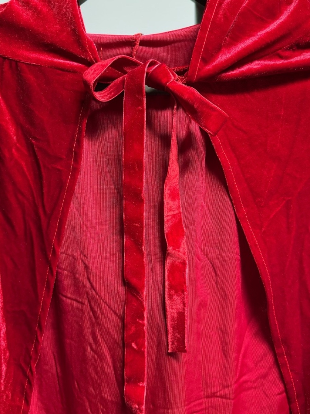 Red Velvet Hooded Cape Cloak XL Unisex Vampire Witch Costume Gothic Halloween - Picture 8 of 9
